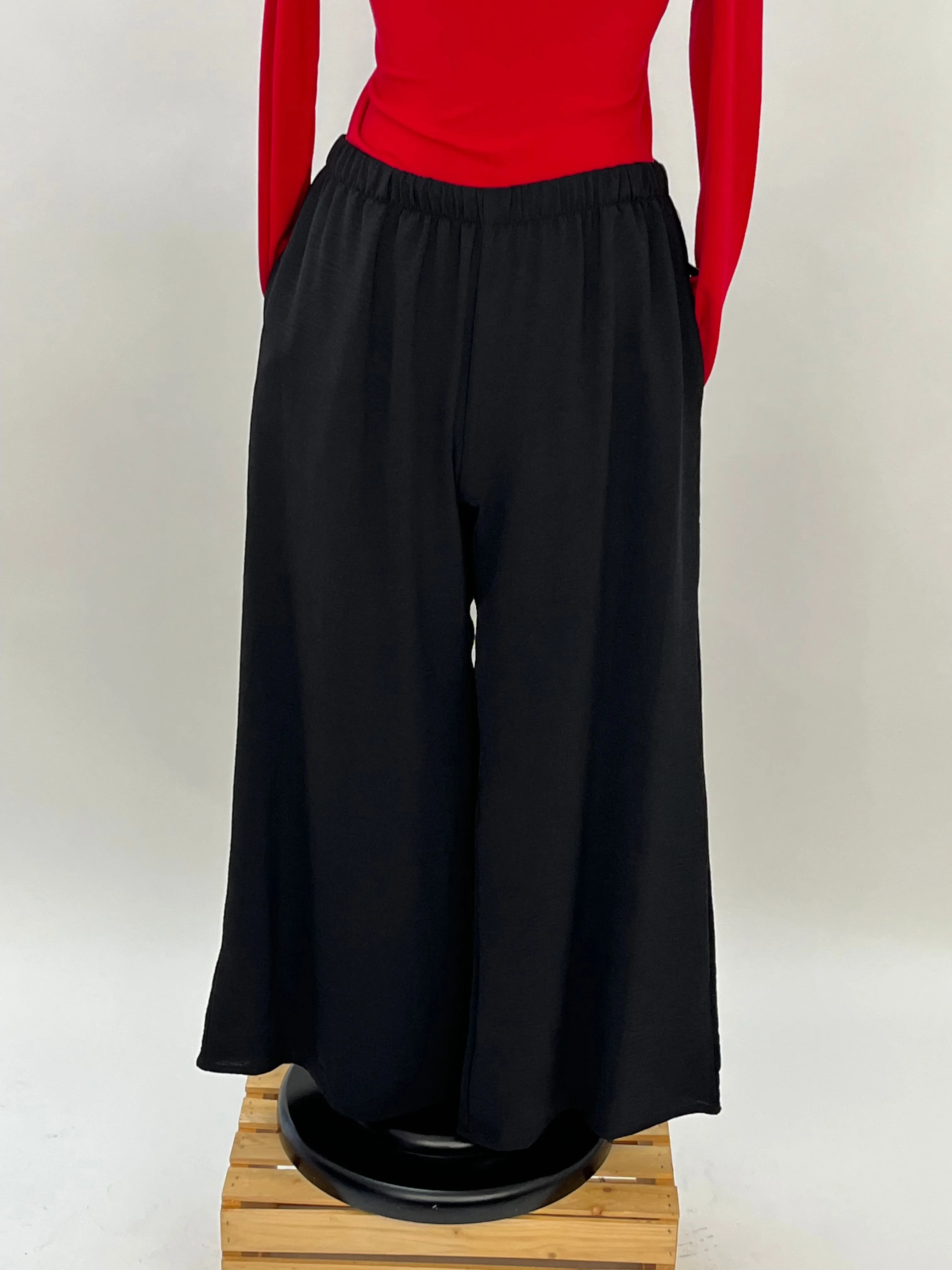 Air Flow Wide Leg Pant - Black